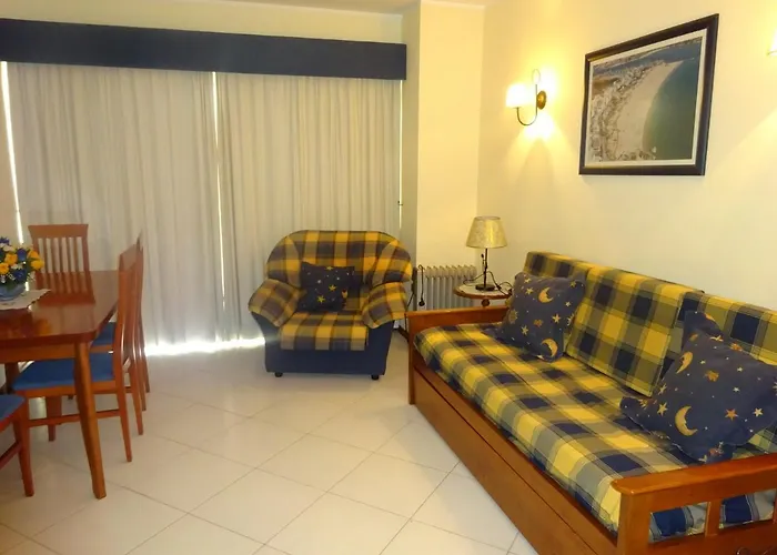 Appartement T1 Com Piscina E Vista Mar - Da Rocha