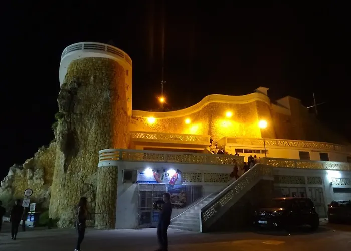 Appartement T1 Com Piscina E Vista Mar - Da Rocha