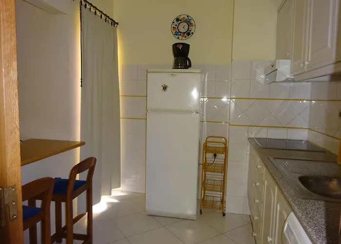 Appartement T1 Com Piscina E Vista Mar - Da Rocha *