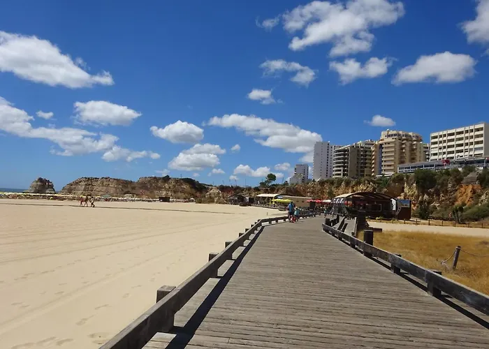 Appartement T1 Com Piscina E Vista Mar - Da Rocha *