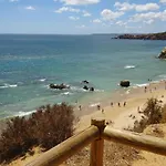 Apartamento T1 Com Piscina E Vista Mar - Da Rocha