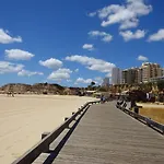 Apartamento T1 Com Piscina E Vista Mar - Da Rocha *